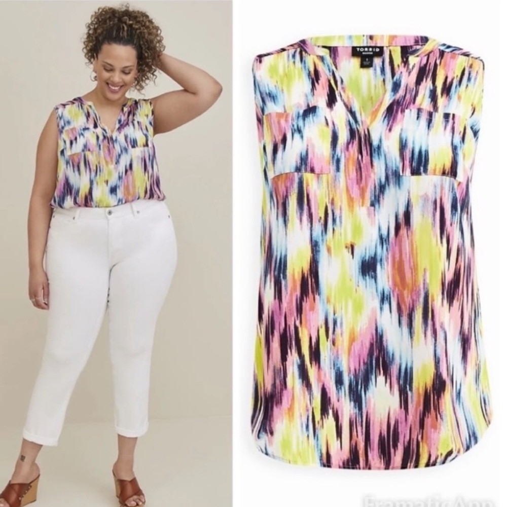 TORRID Harper Georgette
Sleeveless Blouse- Ikat Waterfall size 3X